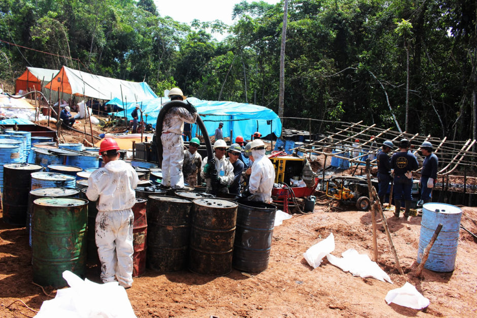 AVANZAN LAS TAREAS DE LIMPIEZA Y REMEDIACIÓN EN EL KM. 213 DEL OLEODUCTO NORPERUANO