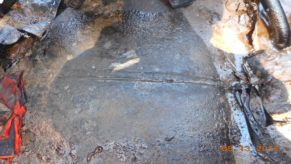 CONTINÚA LIMPIEZA EN EL CAUCE DE LA QUEBRADA UCHICHIANGOS