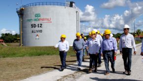 MINISTRO ÍSMODES Y GRUPO DE TRABAJO DEL CONGRESO SUPERVISARON LA ESTACIÓN 5 DE PETROPERÚ
