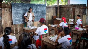 Petroperú refuerza aprendizaje en estudiantes de la selva